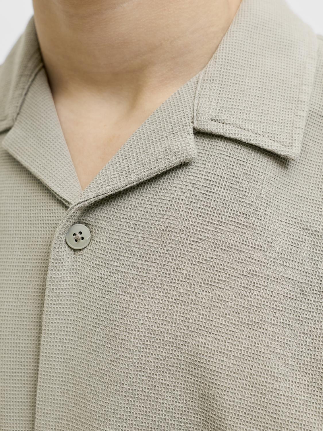 model_shot-detail